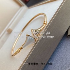 Brățară Bvlgari Divas Dream din sidef cu diamante, imitație din aur galben