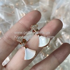 Cercei Bvlgari Divas Dream din sidef cu diamante