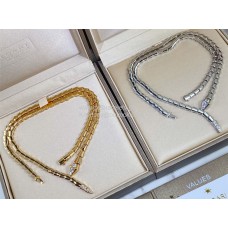 Colier Bvlgari Serpenti Viper Sleek Shapes, aur galben/aur alb, copie