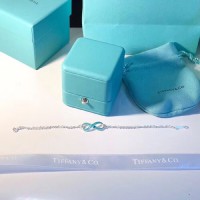 Brățară cu pandantiv Tiffany Infinity din argint cu lanț dublu și finisaj emailat albastru, bijuterii de logodnă pentru femei