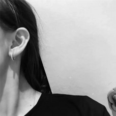 Cercei rotunzi cu cristale Tiffany Metro pentru fete la cumpărături