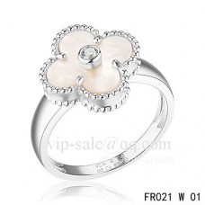 Inel Van Cleef Alhambra din aur alb cu sidef alb