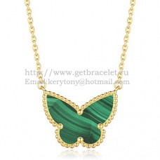 Pandantiv Van Cleef Arpels Lucky Alhambra Butterfly din aur galben cu sidef de malachit