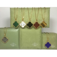 Colier lung Van Cleef Arpels Magic Alhambra cu 1 motiv și pandantiv de 24 mm