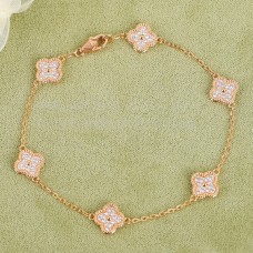 Brățară Van Cleef Arpels Sweet Alhambra cu 6 motive din aur roz și diamante pavate