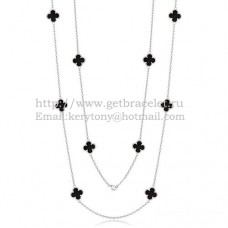 Colier Van Cleef Arpels Alhambra din aur alb cu 10 motive și agat negru, sidef