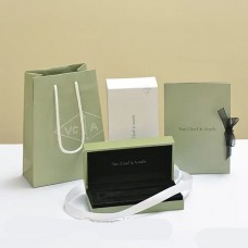  Cutie de brățări Van Cleef Arpels